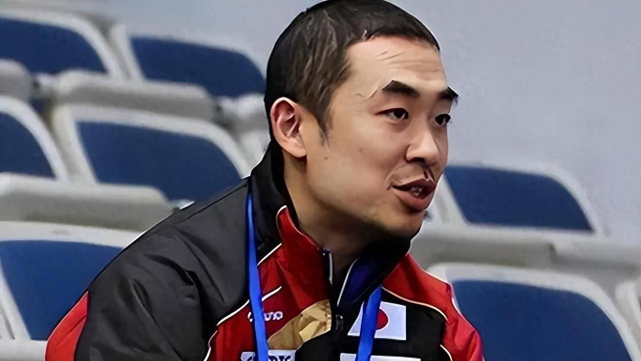 关于JackeyLove在G2比赛中败北,大比分获胜引发热议!赛场气氛高涨的信息 关于JackeyLove在G2比赛中败北,大比分获胜引发热议!赛场气氛高涨的信息