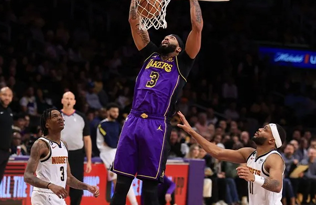 包含重磅！浓眉哥连续十场比赛得分超过官方发布新规山东泰山围绕欧联外线爆发，新疆广汇围绕中超门线救险的词条